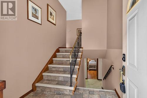 39 Algonquin Court, Hamilton, ON - Indoor Photo Showing Other Room