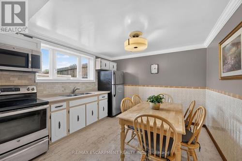 39 Algonquin Court, Hamilton, ON - Indoor