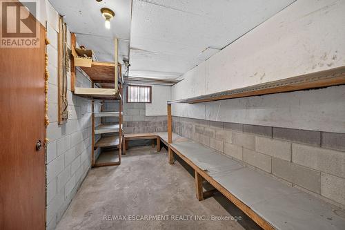39 Algonquin Court, Hamilton, ON - Indoor Photo Showing Other Room
