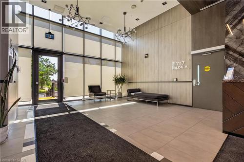 1119 Cooke Boulevard Unit# B323, Burlington, ON - Indoor Photo Showing Other Room