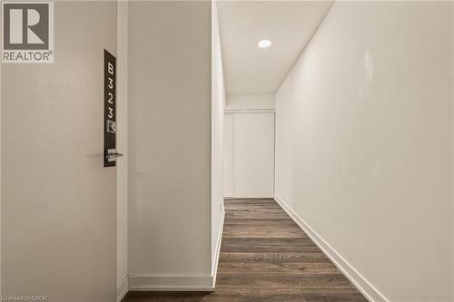 1119 Cooke Boulevard Unit# B323, Burlington, ON - Indoor Photo Showing Other Room
