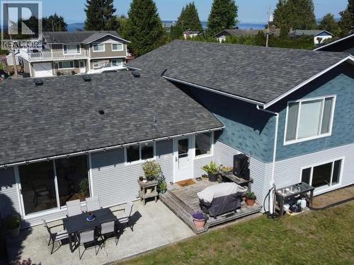 3786 Quadra Ave, Powell River, BC - Outdoor With Deck Patio Veranda
