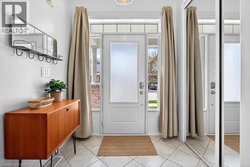 145 Stillwater Crescent, Waterdown, ON - Indoor Photo Showing Other Room