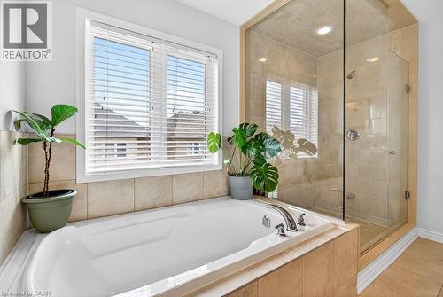 145 Stillwater Crescent, Waterdown, ON - Indoor Photo Showing Bathroom