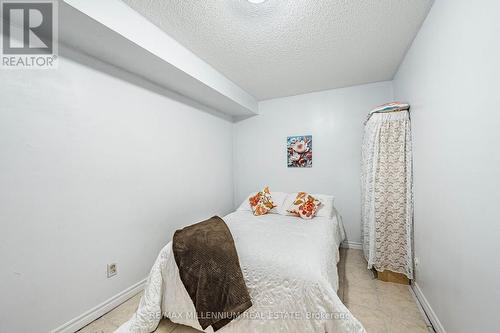 301 Milestone Crescent, Aurora, ON 
