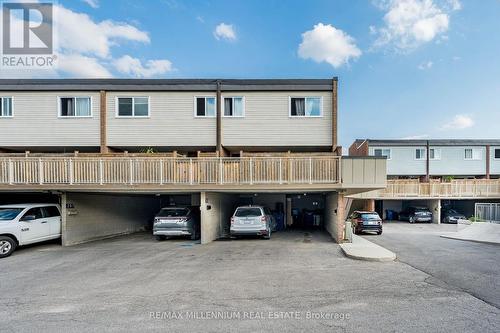 301 Milestone Crescent, Aurora, ON 
