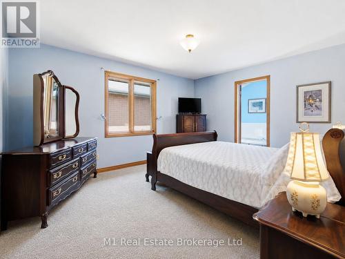 294 Colborne Street, Centre Wellington (Elora/Salem), ON - Indoor Photo Showing Bedroom