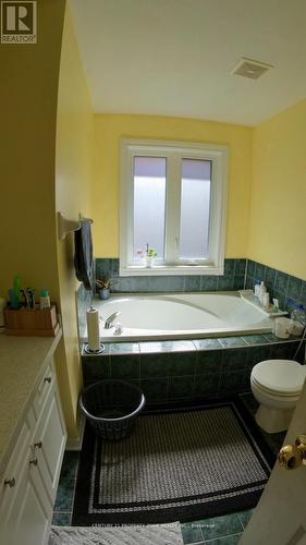 3822 Spicewood Way, Mississauga, ON - Indoor Photo Showing Bathroom