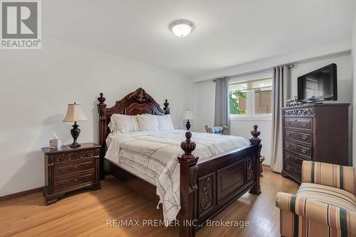 4178 Dursley Crescent, Mississauga, ON - Indoor Photo Showing Bedroom