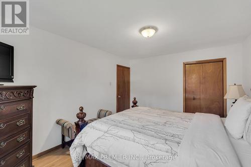 4178 Dursley Crescent, Mississauga, ON - Indoor Photo Showing Bedroom