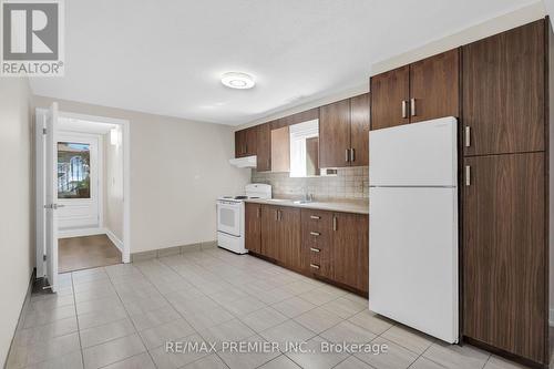 4178 Dursley Crescent, Mississauga, ON - Indoor Photo Showing Kitchen