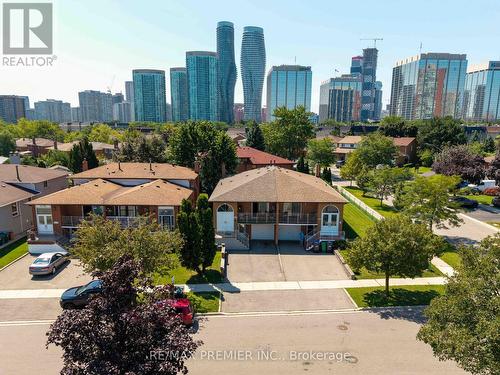 4178 Dursley Crescent, Mississauga, ON - Outdoor