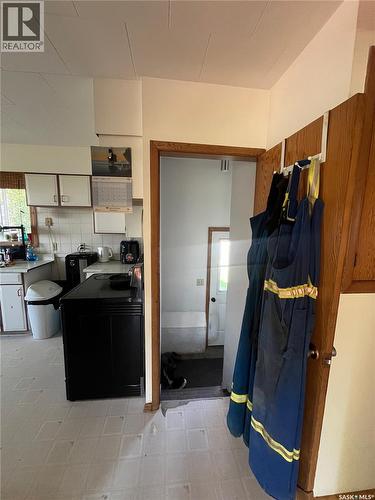 Enniskillen Rm No. 3, Saskatchewan - Indoor Photo Showing Kitchen