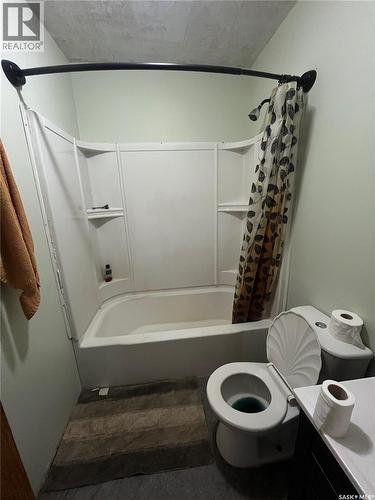 Enniskillen Rm No. 3, Saskatchewan - Indoor Photo Showing Bathroom