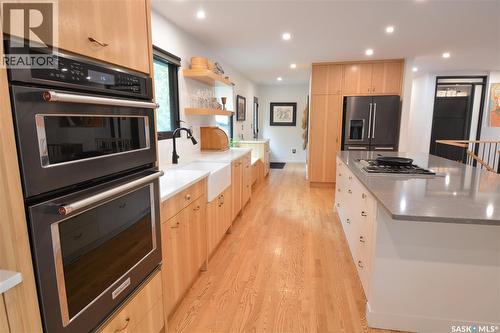 3335 Merritt Street, Saskatoon, SK - Indoor Photo Showing Kitchen