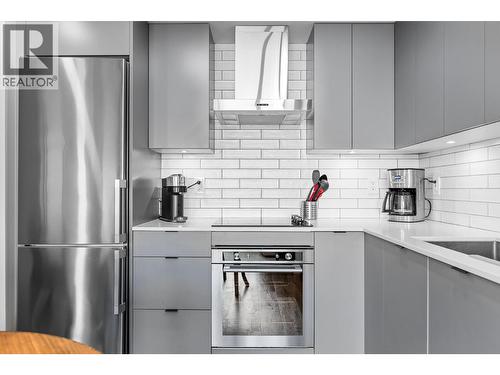 1471 St. Paul Street Unit# 1707, Kelowna, BC - Indoor Photo Showing Kitchen With Stainless Steel Kitchen With Upgraded Kitchen