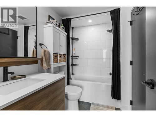 1471 St. Paul Street Unit# 1707, Kelowna, BC - Indoor Photo Showing Bathroom