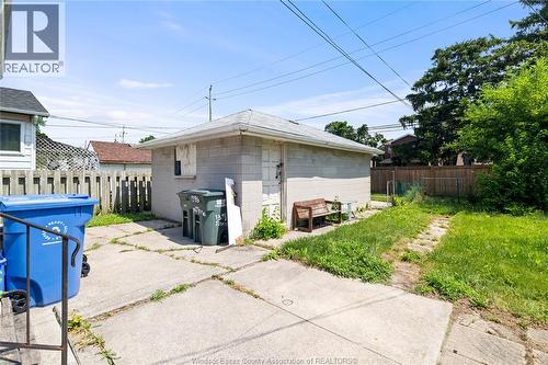 1396 Janette, Windsor, ON - Outdoor