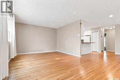 133 Lloyd Crescent, Saskatoon, SK - Indoor Photo Showing Other Room