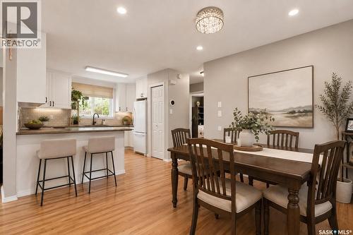 133 Lloyd Crescent, Saskatoon, SK - Indoor Photo Showing Dining Room
