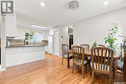 133 Lloyd Crescent, Saskatoon, SK - Indoor Photo Showing Dining Room