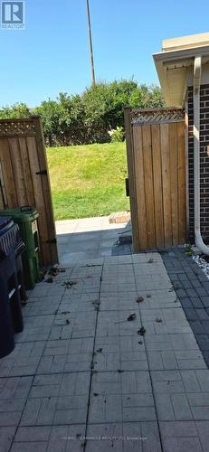 GROUND FLOOR AND BASEMENT - 46 CAVEHILL CRESCENT , Toronto, Ontario M1R 4P9 2