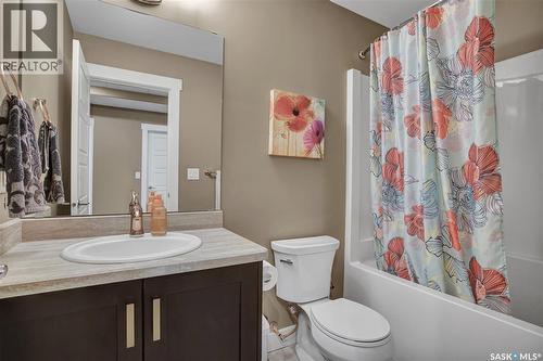 6F 110 Centennial Boulevard, Warman, SK - Indoor Photo Showing Bathroom