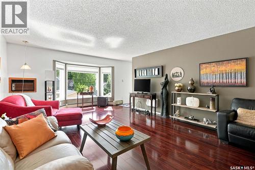 208 410 Main Street, Saskatoon, SK - Indoor Photo Showing Living Room