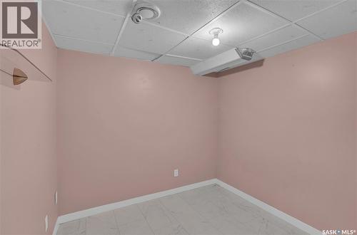 302 Doiron Road N, Regina, SK - Indoor Photo Showing Other Room