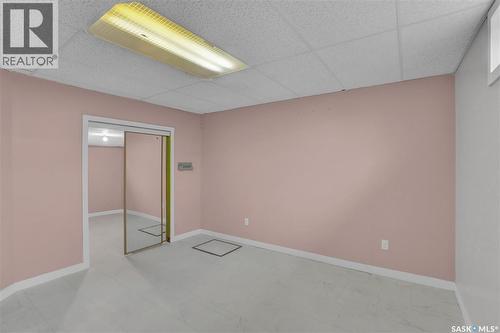 302 Doiron Road N, Regina, SK - Indoor Photo Showing Other Room