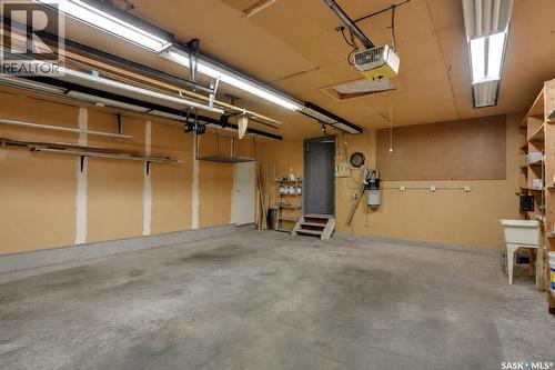 302 Doiron Road N, Regina, SK - Indoor Photo Showing Garage