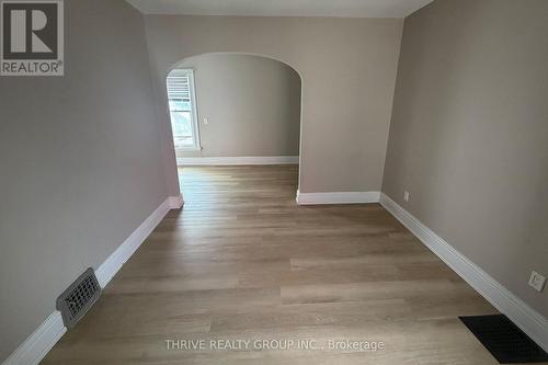 UPPER - 642 RICHMOND STREET , London East (East F), Ontario N6A 3G6 3