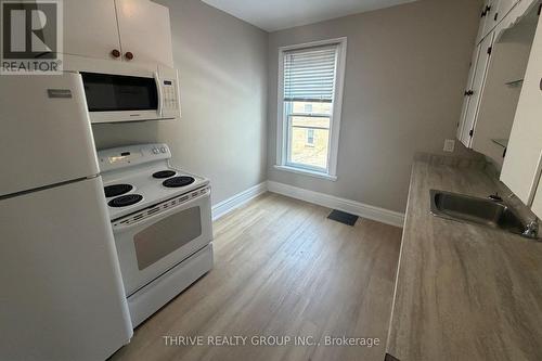 UPPER - 642 RICHMOND STREET , London East (East F), Ontario N6A 3G6 5