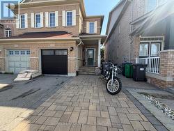 4694 CENTRETOWN WAY  Mississauga, ON L5R 0C9