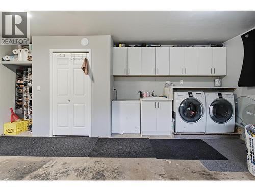 3140 Coventry Crescent, West Kelowna, BC - Indoor Photo Showing Laundry Room