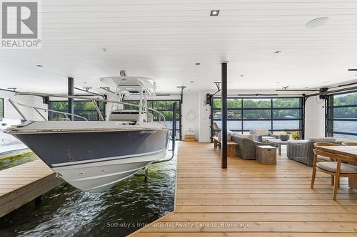 1097 Armstrong Point Road, Muskoka Lakes (Medora), ON - 