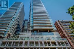2001 - 99 BROADWAY AVENUE Toronto, ON M4P 0E4