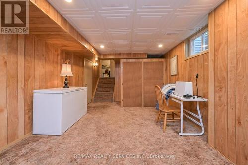 2 Lindridge Avenue, Brampton, ON - Indoor