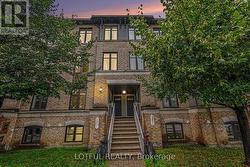 20 - 585 CHAPMAN MILLS DRIVE Ottawa, ON K2J 5T1