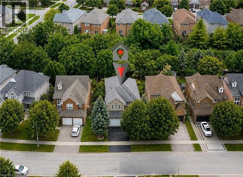 2092 GLENFIELD Road  Oakville, ON L6M 3S4
