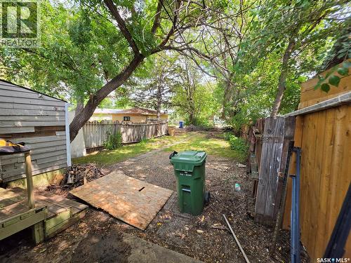 1041 Argyle Street, Regina, SK - Outdoor
