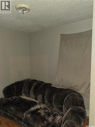 1041 Argyle Street, Regina, SK - Indoor