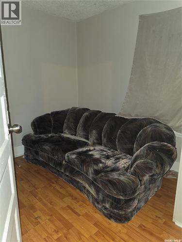 1041 Argyle Street, Regina, SK - Indoor Photo Showing Living Room