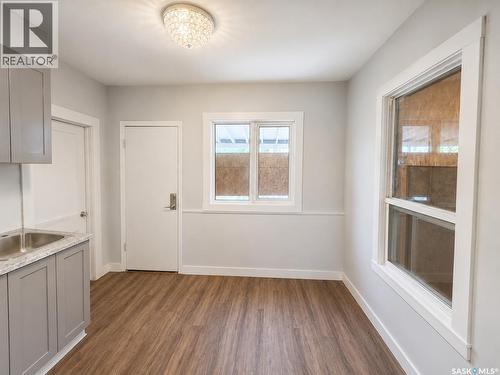 1525 Elphinstone Street, Regina, SK - Indoor