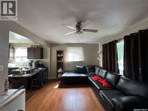 242 Third Avenue N, Kamsack, SK - Indoor Photo Showing Living Room
