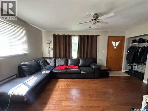 242 Third Avenue N, Kamsack, SK - Indoor Photo Showing Living Room