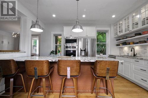 8 North Street, Perth, ON - Indoor Photo Showing Kitchen With Upgraded Kitchen
