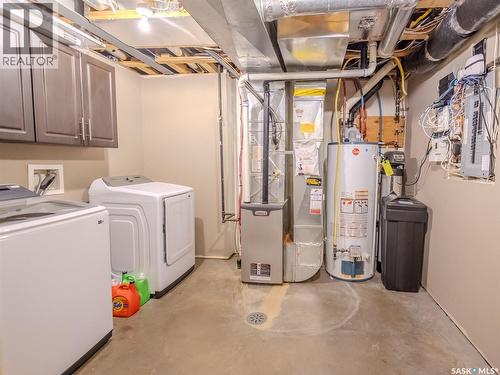 4820 Mccombie Crescent, Regina, SK - Indoor Photo Showing Laundry Room