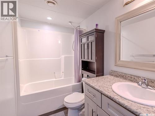 4820 Mccombie Crescent, Regina, SK - Indoor Photo Showing Bathroom