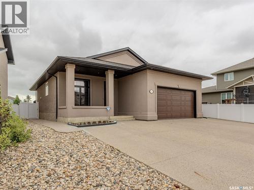 4820 Mccombie Crescent, Regina, SK - Outdoor